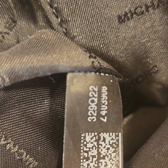 Michael Kors Black Leather Grommet Shoulder Bag - NWOT - Picture 14 of 15